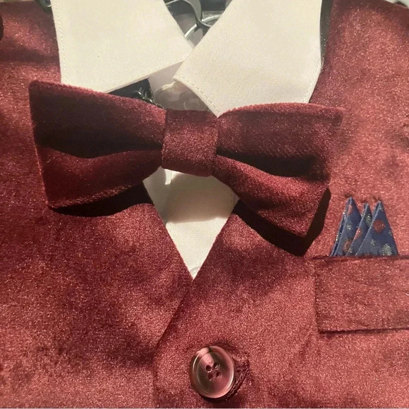 NWT Issac Mizrahi 4PC Red Velvet Vest, Dress Pants, Dress Shirt and Bow tie 2 - Picture 3 of 7